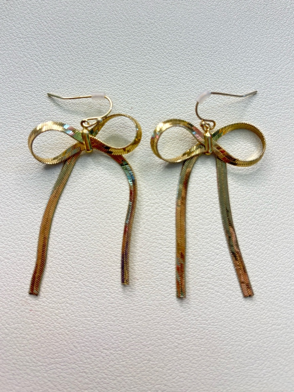 Gold bow earrings